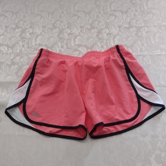Under Armour Heat Gear Athletic Shorts with Connected Under Garment - Picture 1 of 6